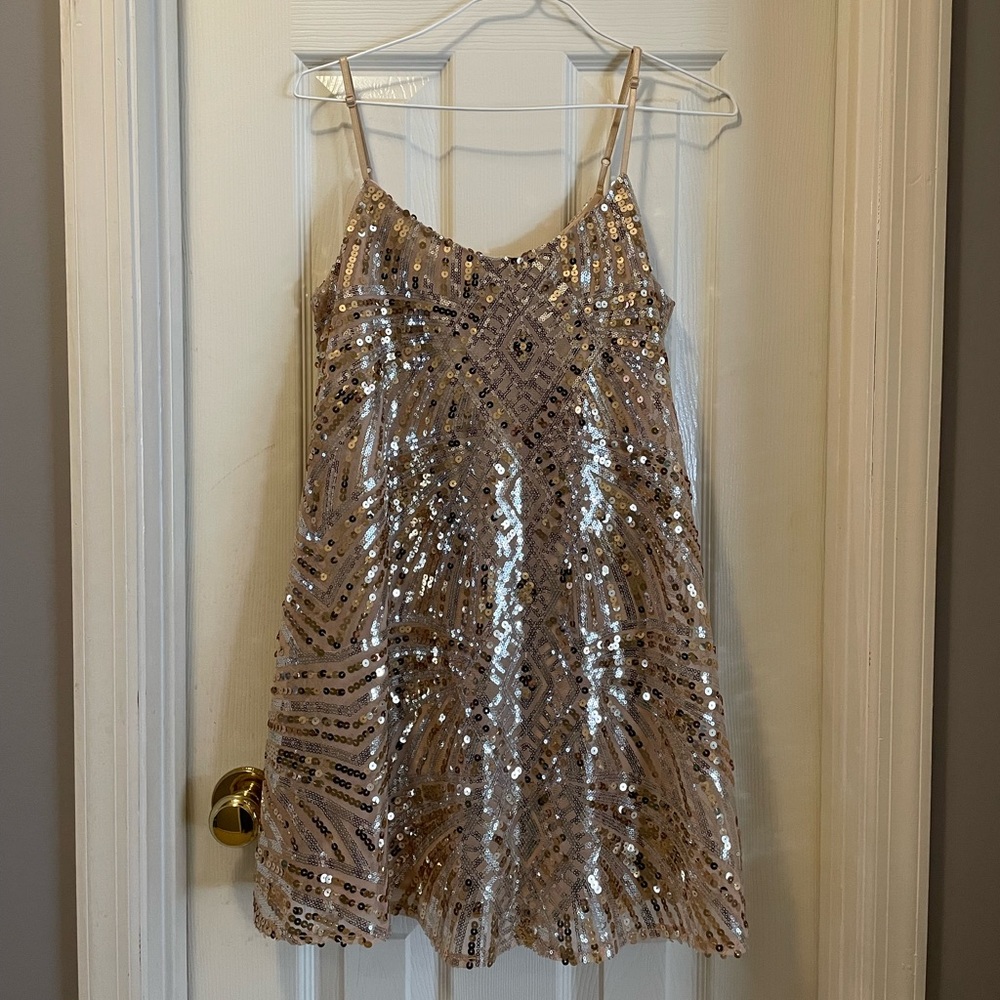 Honey and Rosie. Honey & Rosie. Gold sequins.